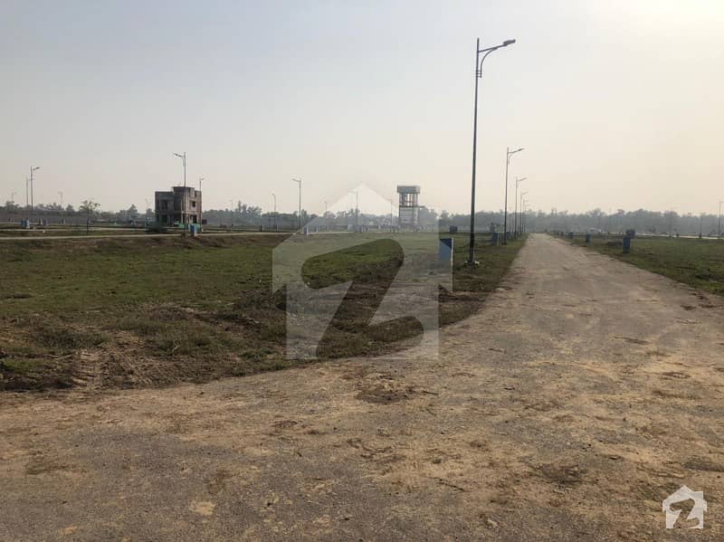 5 Maral CORNER Plot At Ideal Location And Reasonable Price