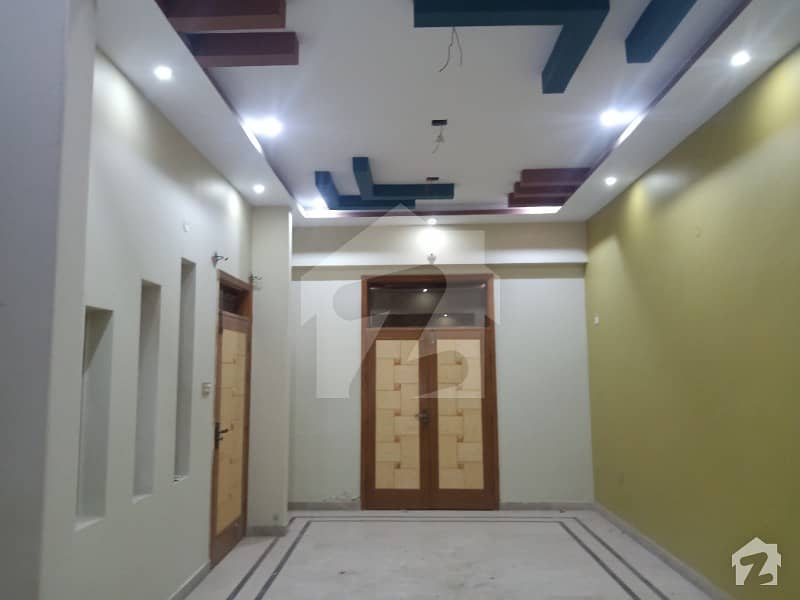 گلشنِ معمار - سیکٹر ایکس گلشنِ معمار گداپ ٹاؤن کراچی میں 6 کمروں کا 8 مرلہ مکان 70 ہزار میں کرایہ پر دستیاب ہے۔