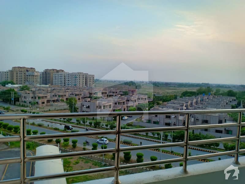 Open View 10 Marla 3 Bed 5th Floor Flat For Sale In Askari 11 Lahore With Gas