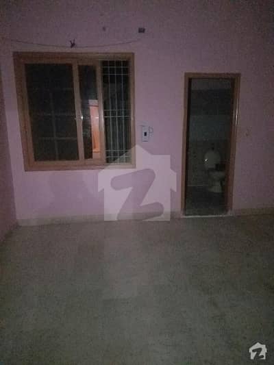 Spacious House Is Available For Rent In Ideal Location Of Gulistan-E-Jauhar
