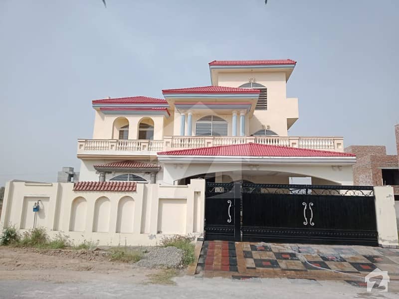 1 Kanal Brand New House Available For Residential Or Commercial Use