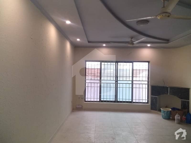 1 Kanal Lower Portion For Rent In Dha Phase 4, Ff- Block