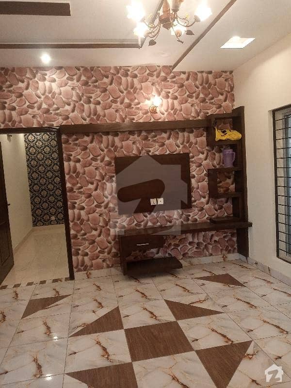 فارمانئیٹس ہاؤسنگ سکیم لاہور میں 5 کمروں کا 5 مرلہ مکان 55 ہزار میں کرایہ پر دستیاب ہے۔