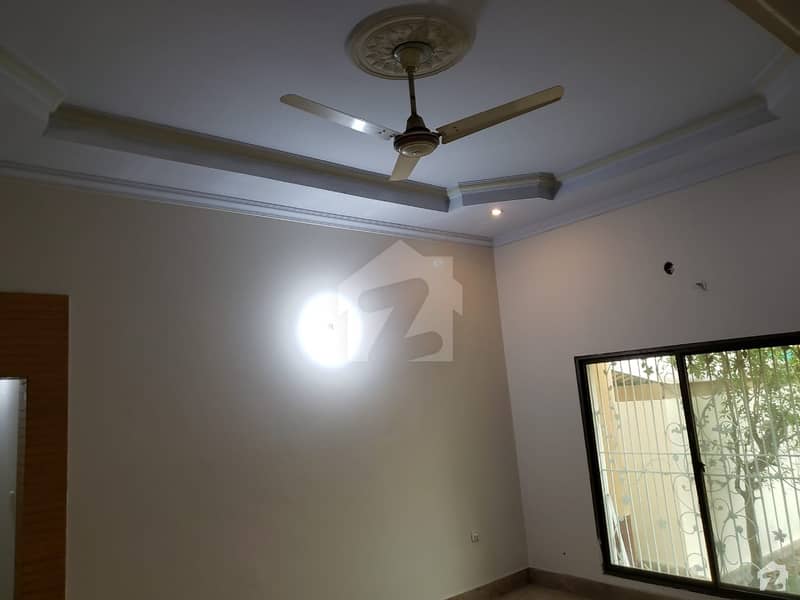 10 Marla House Available For Rent In Khayaban Colony 3