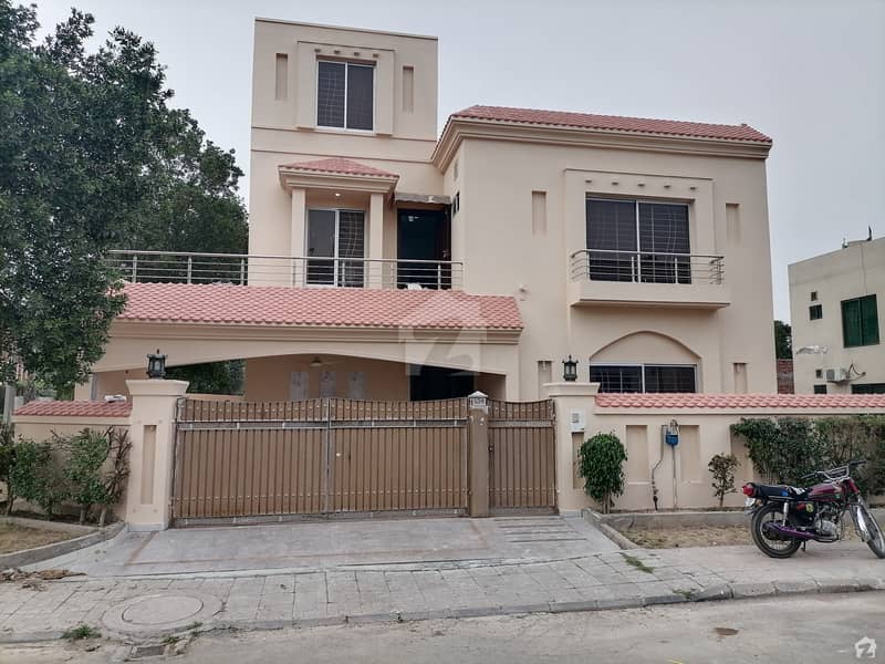 12 Marla House For Sale In Beautiful Bahria Town