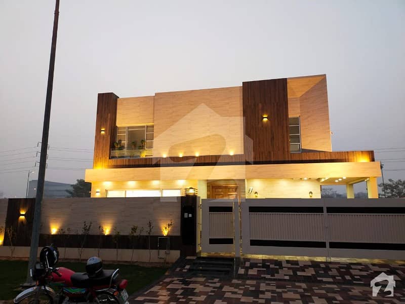 1 KANAL BRAND NEW LUXURY DREAM HOUSE FOR SALE IN DHA PHASE 6 HOT LOCATION.