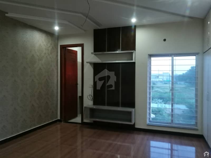 House Available For Sale In Nasheman-e-Iqbal
