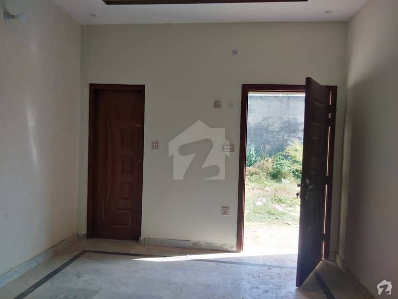 گلشن آباد سیکٹر 1 گلشن آباد راولپنڈی میں 2 کمروں کا 5 مرلہ فلیٹ 18 ہزار میں کرایہ پر دستیاب ہے۔