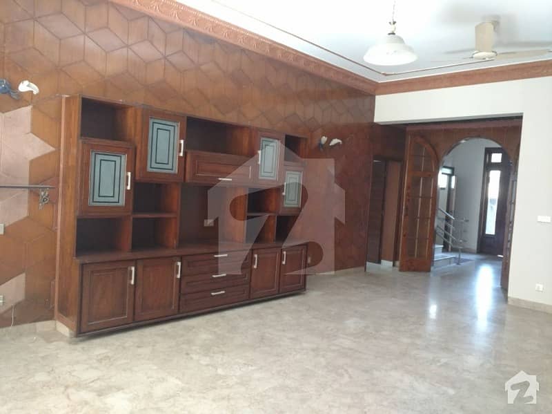 One Kanal Facing Canal 5 Bedroom Beautiful House For Sale