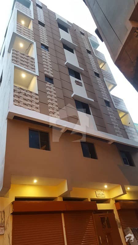 Saddar Town Flat Sized 750  Square Feet Is Available