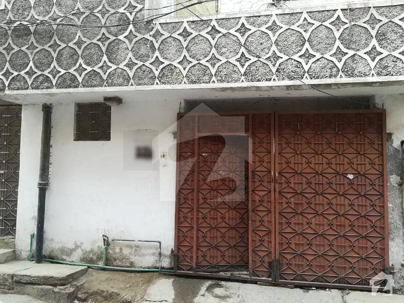 1575  Square Feet House In Samanabad