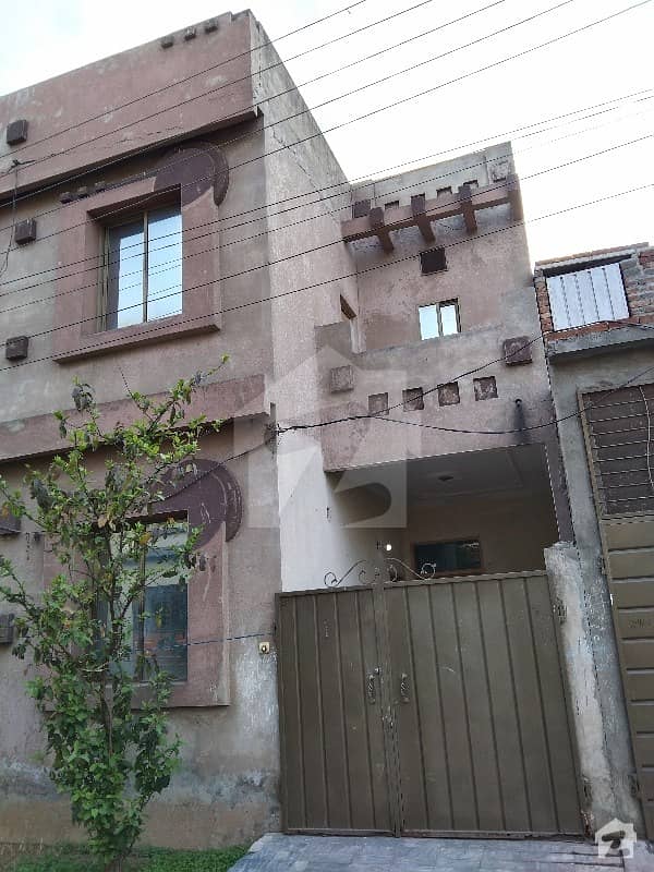 الاحمد گارڈن ہاوسنگ سکیم جی ٹی روڈ لاہور میں 3 کمروں کا 3 مرلہ مکان 45 لاکھ میں برائے فروخت۔