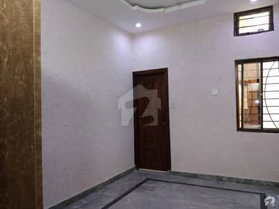 باقر کالونی تلسا روڈ راولپنڈی میں 2 کمروں کا 5 مرلہ مکان 25 ہزار میں کرایہ پر دستیاب ہے۔