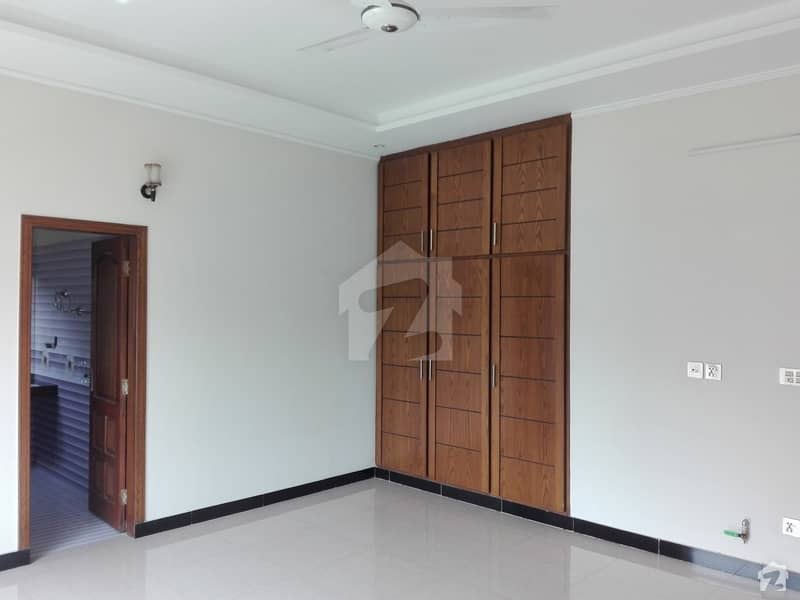 Stunning Lower Portion Is Available For Rent In PWD Colony