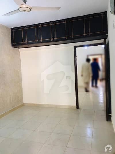 Flat For Rent Bukhari Commercial