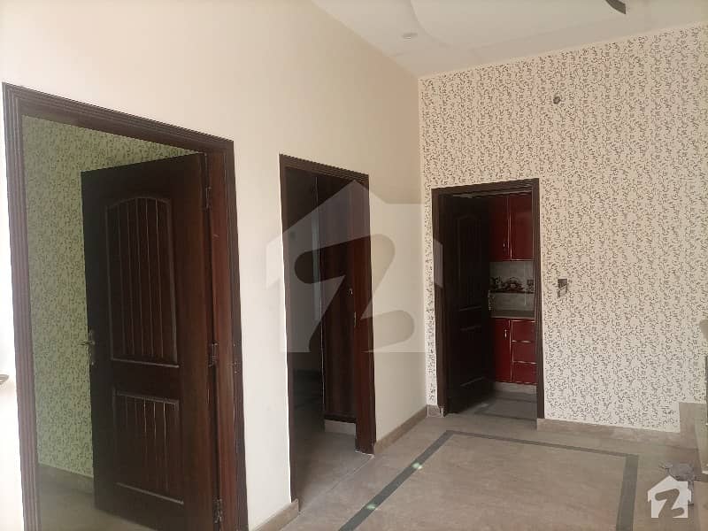مرغزار آفیسرز کالونی ۔ بلاک ایچ مرغزار آفیسرز کالونی لاہور میں 5 کمروں کا 3 مرلہ مکان 90 لاکھ میں برائے فروخت۔
