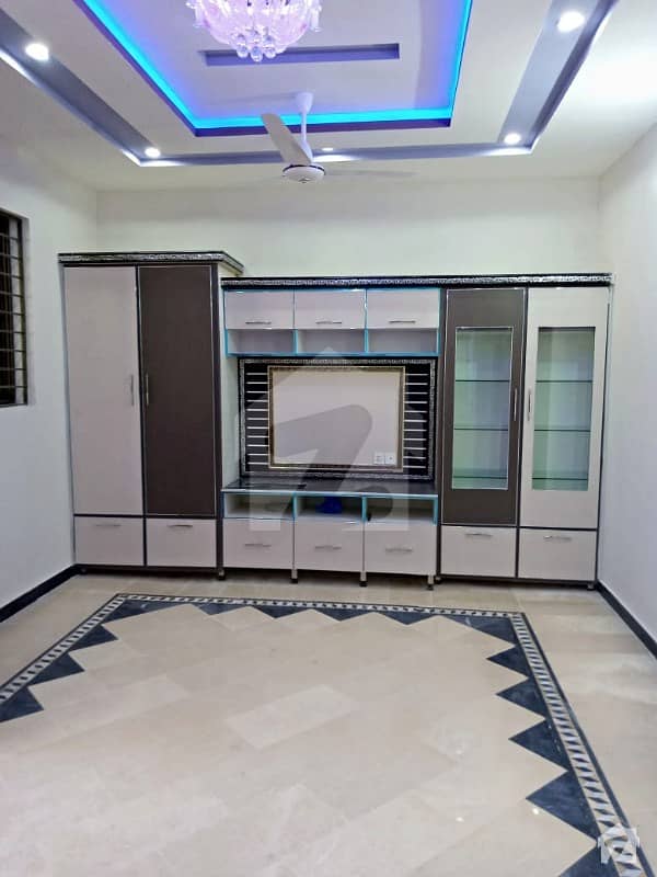 سوان گارڈن اسلام آباد میں 4 کمروں کا 6 مرلہ مکان 1.55 کروڑ میں برائے فروخت۔