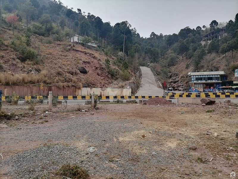 Commercial Plot In Murree Expressway Sized 1 Kanal Is Available