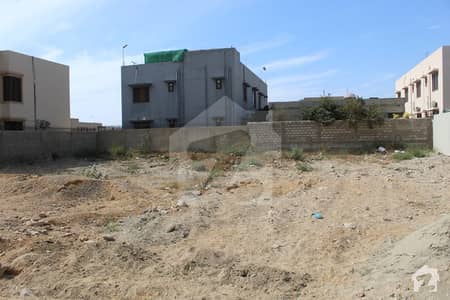 Scornful Location 1000 Yards Residential Plot Is Up For Sell On 16th Street Opposite Bukhari Commercial Phase 6