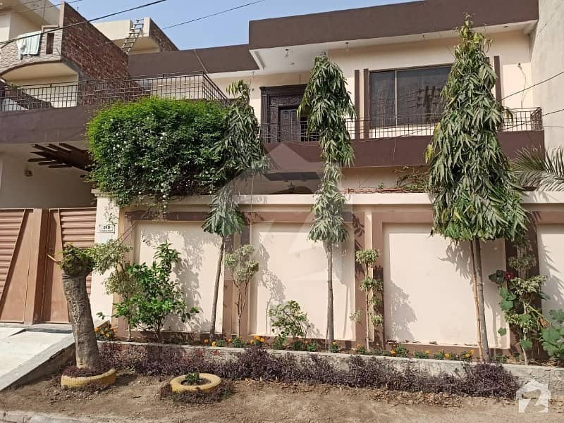 ملٹری اکاؤنٹس ہاؤسنگ سوسائٹی لاہور میں 5 کمروں کا 1 کنال مکان 2.5 کروڑ میں برائے فروخت۔