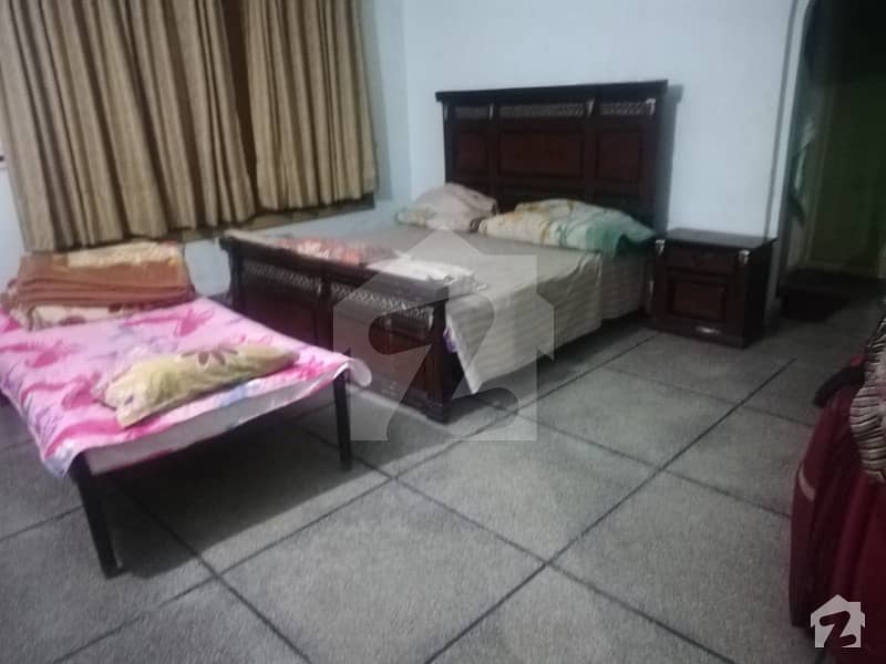 مسلم ٹاؤن ۔ ولید بلاک مسلم ٹاؤن فیصل آباد میں 6 کمروں کا 19 مرلہ مکان 2.5 کروڑ میں برائے فروخت۔