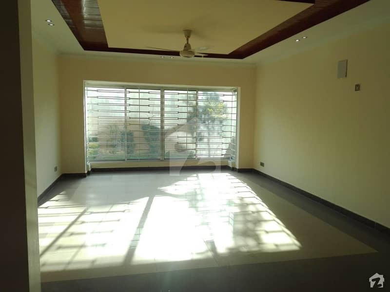 Ideal 3600 Square Feet House has landed on market in E-11, Islamabad Ideal 3600 Square Feet House has landed on market in E-11, Islamabad