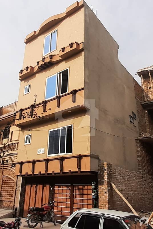 فقیر آباد زریاب کالونی پشاور میں 8 کمروں کا 3 مرلہ مکان 1.9 کروڑ میں برائے فروخت۔