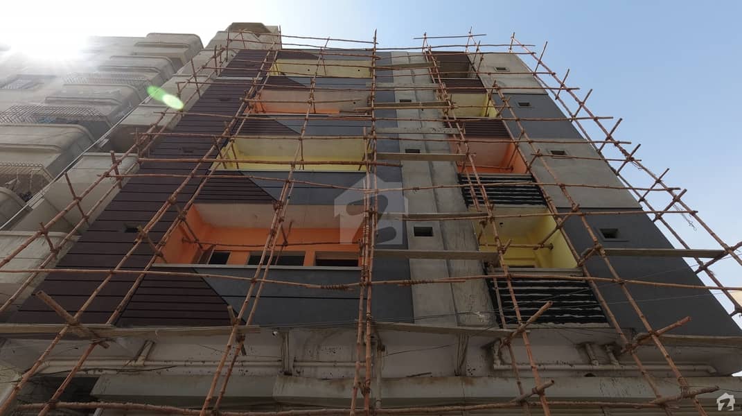 800  Square Feet Flat Available For Sale In Gadap Town