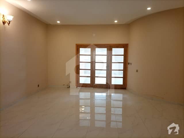 2.2 Kanal Double Unit House Available For Rent In Bahria Town Phase 7