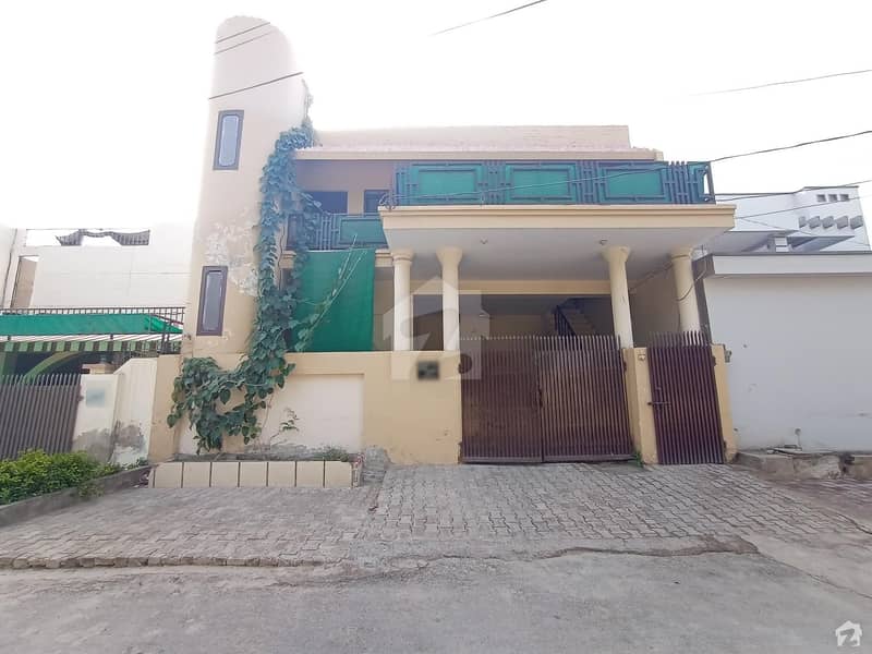 House For Sale In Model Town Near Shameem Petroleum Service