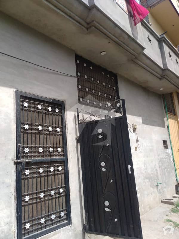 سمبڑیال سیالکوٹ میں 3 کمروں کا 3 مرلہ مکان 33 لاکھ میں برائے فروخت۔