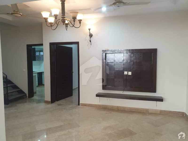 10 Marla Upper Portion In Stunning Paragon City Is Available For Rent