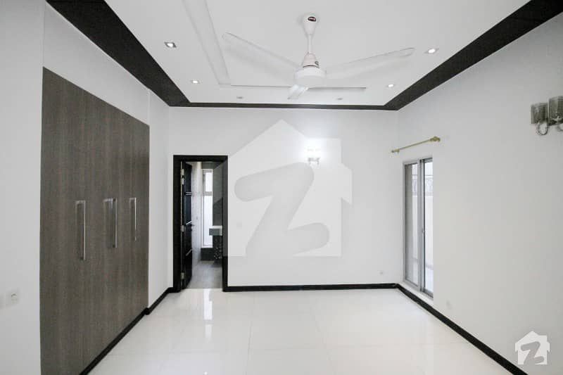 1 Kanal Brand New Upper Portion 3 Bedrooms Dha Phase 7