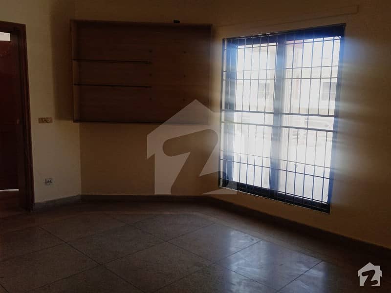 1 Kanal upper portion For Rent in DHA Phase 3