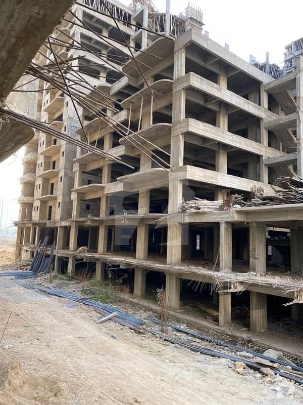 وقار ٹوِن ٹاور سعدی روڈ کراچی میں 2 کمروں کا 4 مرلہ فلیٹ 42 لاکھ میں برائے فروخت۔