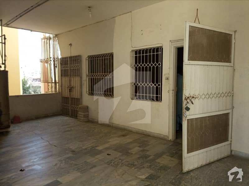 فریرے ٹاؤن کراچی میں 2 کمروں کا 4 مرلہ فلیٹ 1.4 کروڑ میں برائے فروخت۔