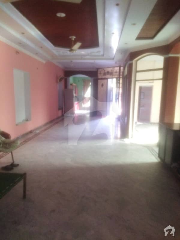 2700  Square Feet Upper Portion In Cantt For Rent