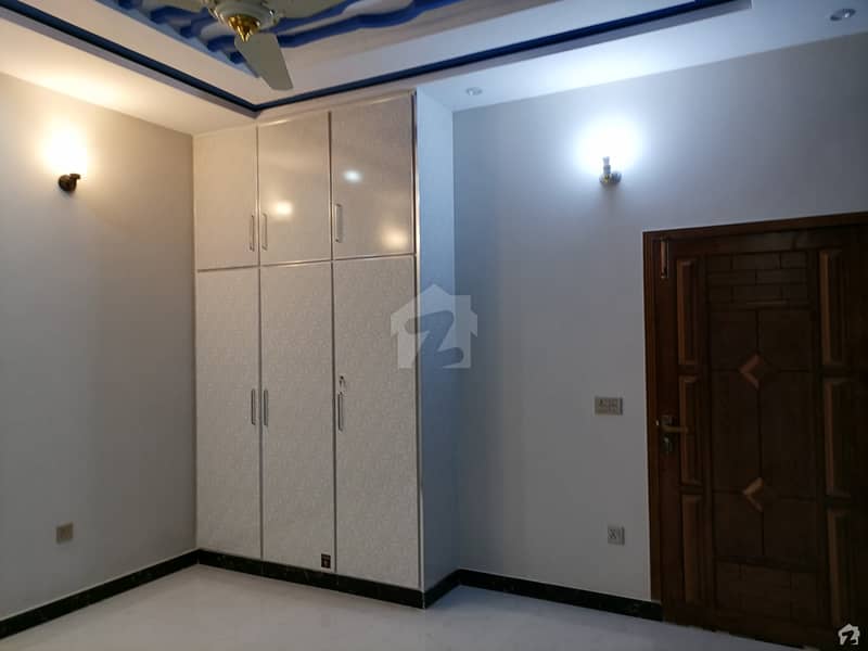 ملٹری اکاؤنٹس ہاؤسنگ سوسائٹی لاہور میں 5 کمروں کا 8 مرلہ مکان 1.95 کروڑ میں برائے فروخت۔
