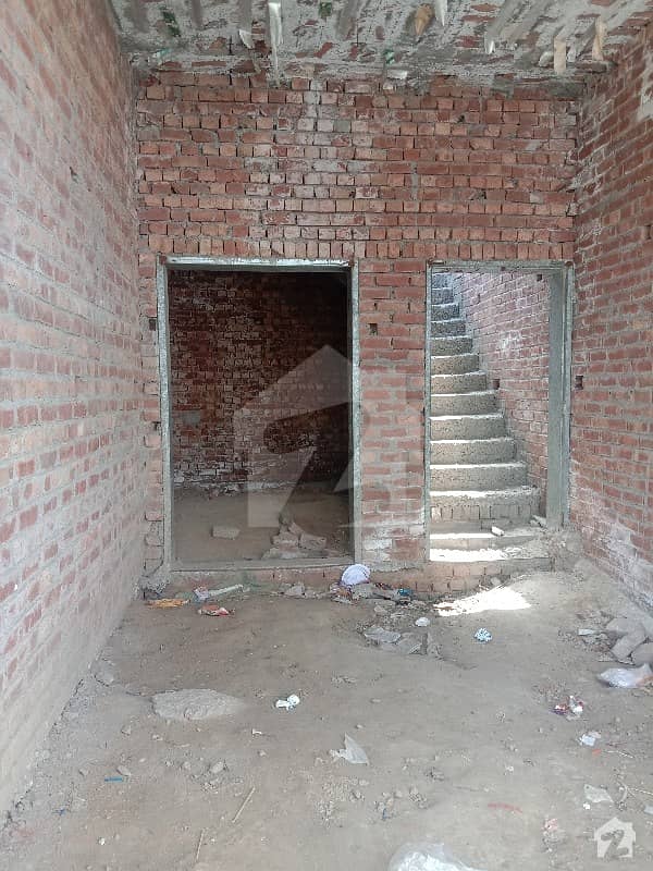 گلشنِ احباب لاہور میں 2 کمروں کا 4 مرلہ مکان 35 لاکھ میں برائے فروخت۔