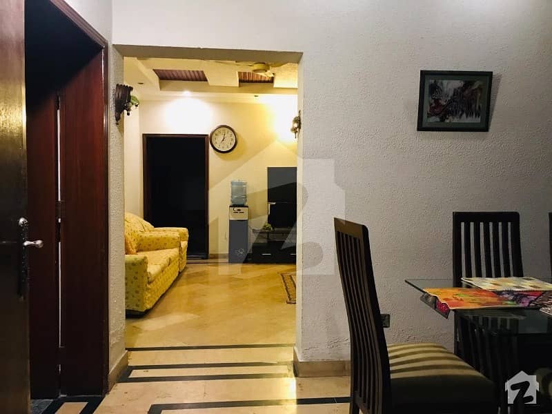 پی اے ایف آفیسرز کالونی کینٹ لاہور میں 4 کمروں کا 8 مرلہ مکان 2.3 کروڑ میں برائے فروخت۔