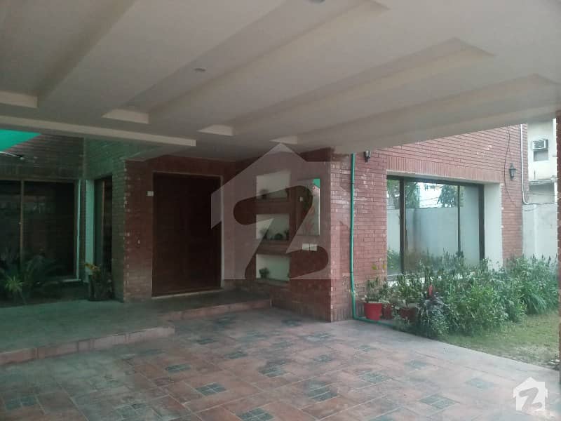 1 Kanal 6 Marla Double Storey House Available For Sale Best For Executives Families Reasonable Price