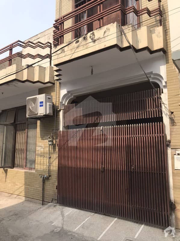 1125  Square Feet House In Allama Iqbal Town For Sale At Good Location