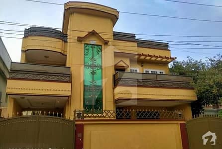 حیات آباد فیز 4 حیات آباد پشاور میں 6 کمروں کا 10 مرلہ مکان 4.8 کروڑ میں برائے فروخت۔ حیات آباد فیز 4 حیات آباد پشاور میں 6 کمروں کا 10 مرلہ مکان 4.8 کروڑ میں برائے فروخت۔
