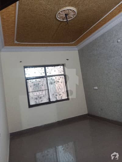 گلشنِ مہر ملتان میں 3 کمروں کا 8 مرلہ مکان 25 ہزار میں کرایہ پر دستیاب ہے۔