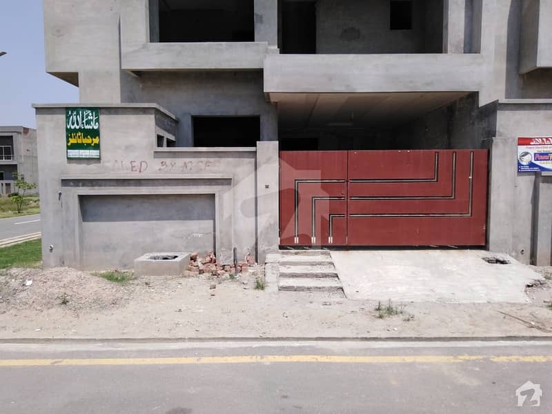 ایڈن آچرڈ فیصل آباد میں 3 کمروں کا 5 مرلہ مکان 1.25 کروڑ میں برائے فروخت۔