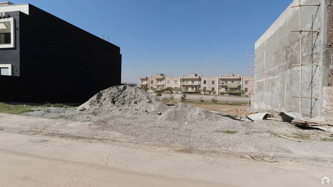 8 Marla Highted Plot For Sale Block J Level Plot In J Block Bahria Town Phase 8 Block J
