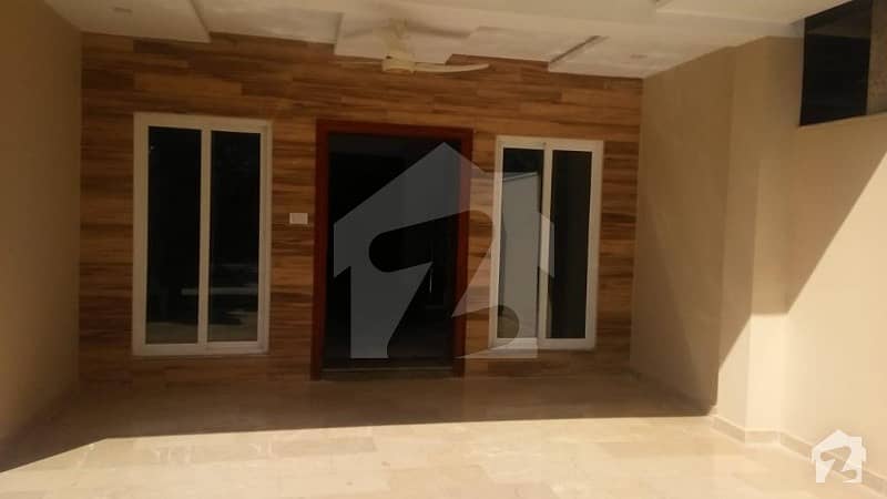 10 Marla House Available For Sale In G-9/4 Islamabad