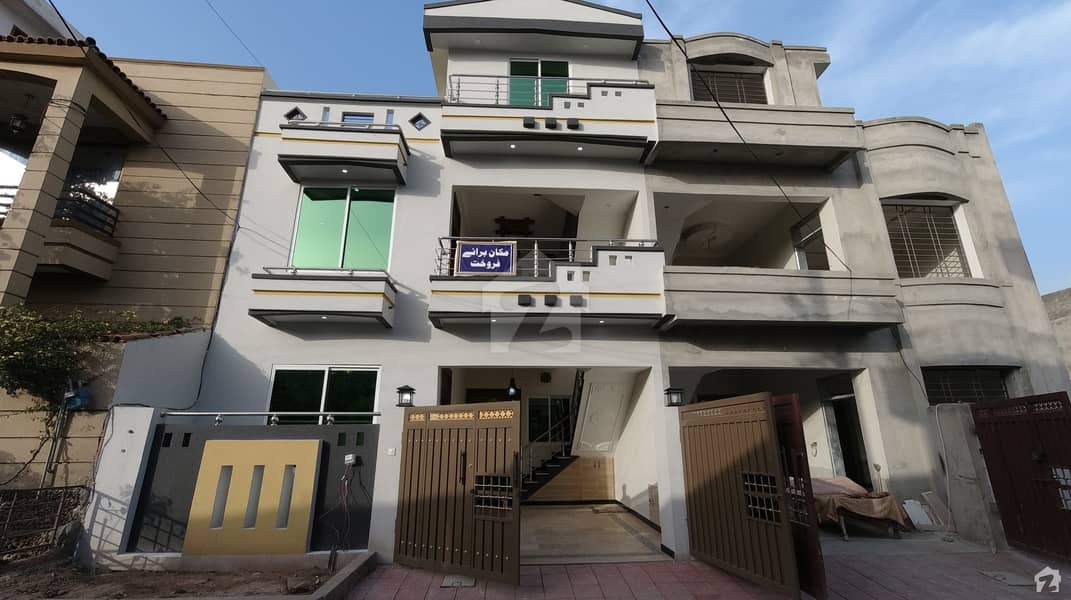 ائیرپورٹ ہاؤسنگ سوسائٹی راولپنڈی میں 4 کمروں کا 5 مرلہ مکان 1.1 کروڑ میں برائے فروخت۔