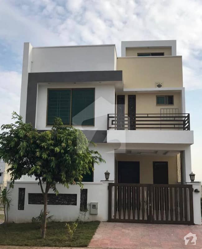 House Of  1170 Square Feet In Bahria Town Is Available On Easy Installment