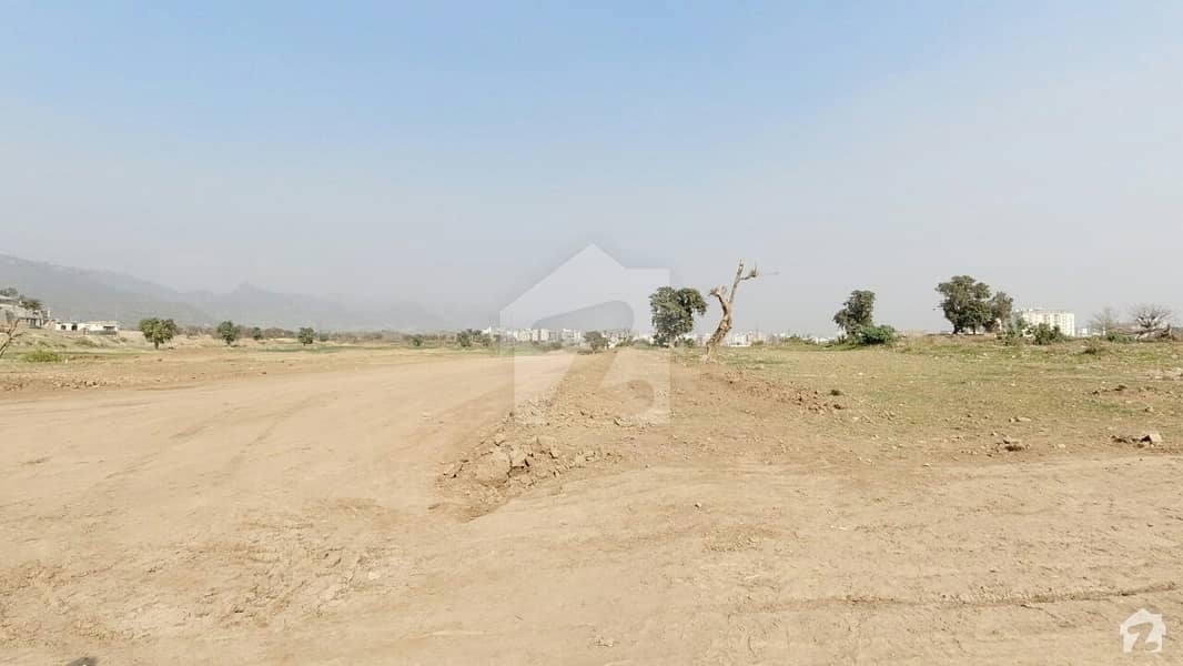 Murre facing 30x60 plot for sale